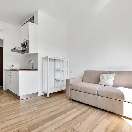 Alessia's Flat - Bonomelli