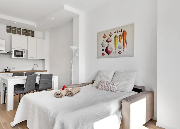 Alessia's Flat - Bonomelli *